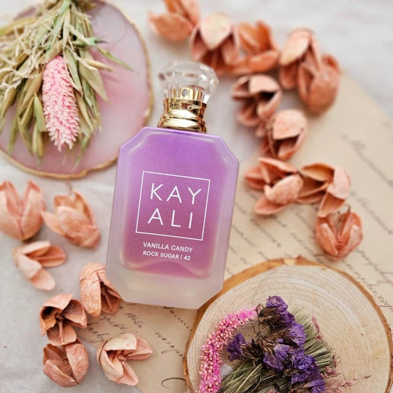 Elegant Women’s Perfume 100ml Alluring Fruity Floral Scent with Warm Woody Base for A Long-Lasting Romantic Impression