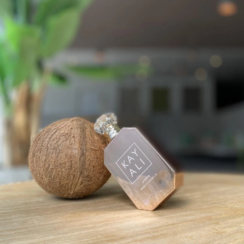 Elegant Women’s Perfume 100ml Alluring Fruity Floral Scent with Warm Woody Base for A Long-Lasting Romantic Impression